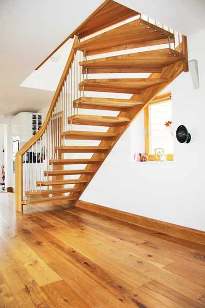 Floating-oak-stair