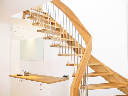 Oak 1/4 turn open stair