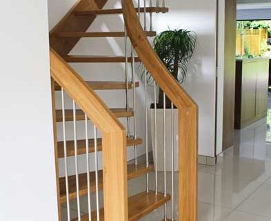 Curving Oak open Staircase