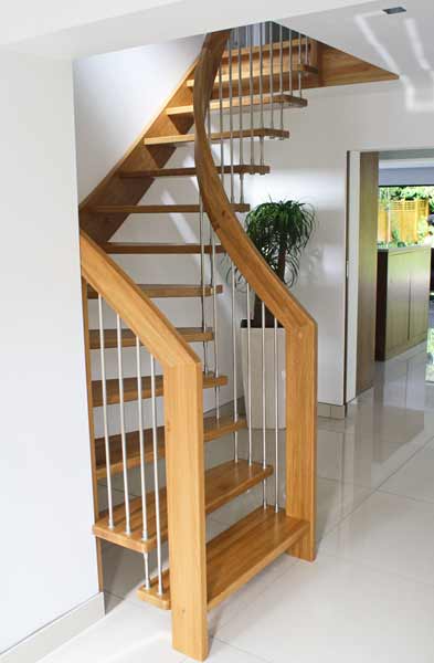 Curving Oak open Staircase